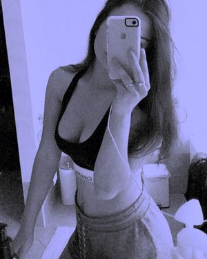 Fit teen with nice boobs