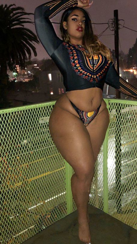 curvy chick