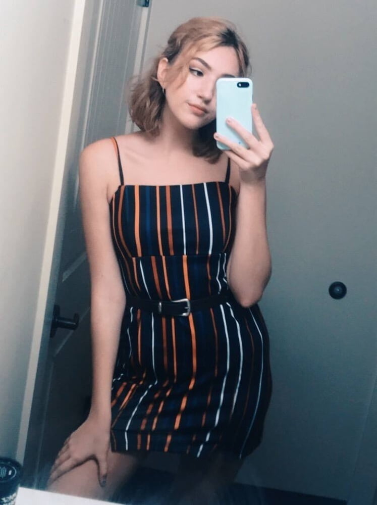 tell me that you don't want to tear that short dress of her body and fuck her row