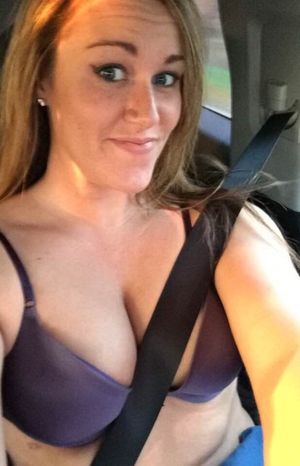 jerkingintraffic: Trying out this whole naked-selfie-in-car thing 04