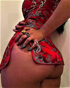 Thick ass in a Chinese dress