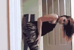 sexy redhead twerk