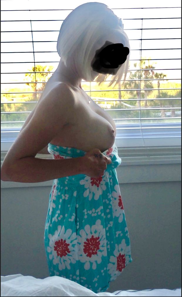 Love my wife's tits