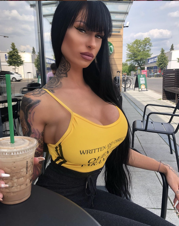 Bimbo Busty