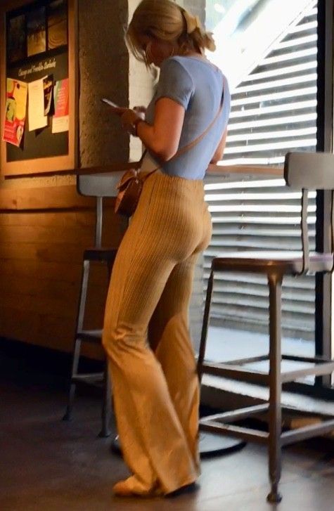 Hot blonde at Starbucks