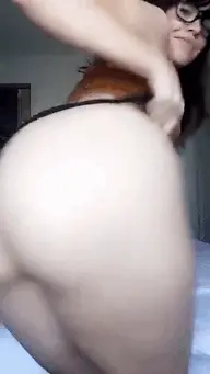 student from amsterdam is Showing her ass