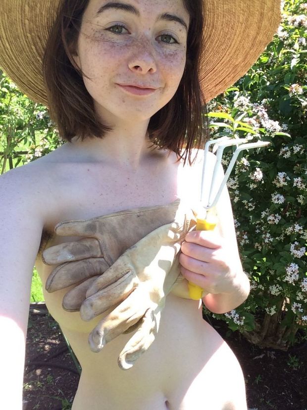 23
