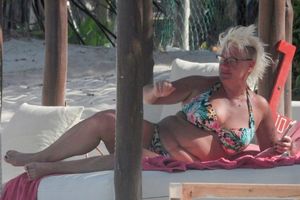 Anne Burrell Hot Pictures
