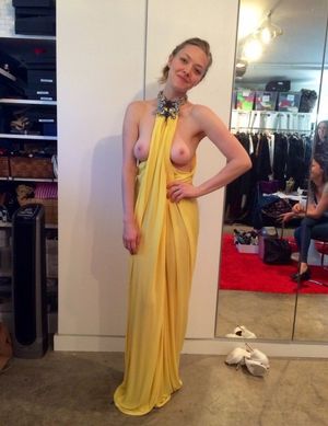 Tits fell out of her dress