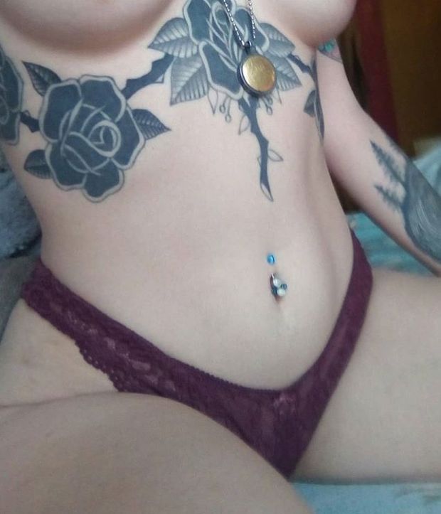 Sexy emo babe 7