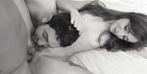 bull takes turns fucking cuckold's mouth and cheating wife's pussy