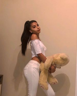 Twayla Venti - very gorgeous