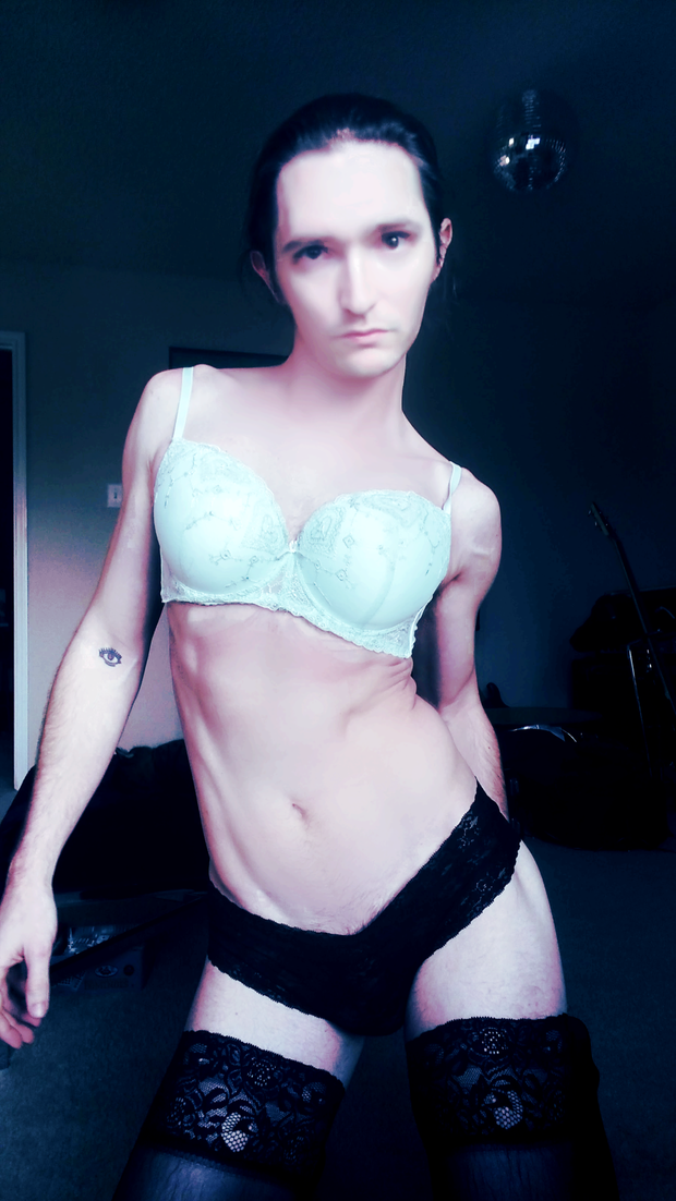 One with no make up
