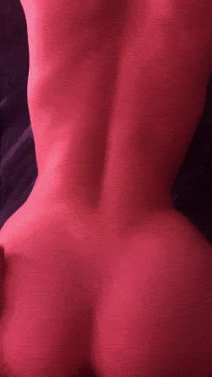 guy doesn't know how to fuck this hourglass