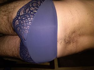 love the feeling of wearing these elastine panties, the lace detail feels lovely under my jeans