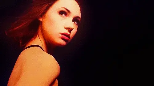 Karen Gillan Face