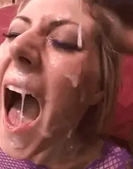 Velicity with a cum rope tween her teeth