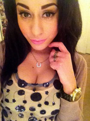 Mixed race amateur british teen selfies - chav has the roundest arse