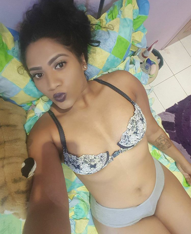 desi selfie
