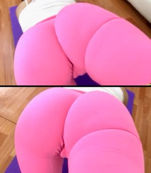 Fionas phat ass in pink leggings