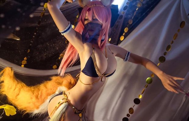 sexy asian cosplay