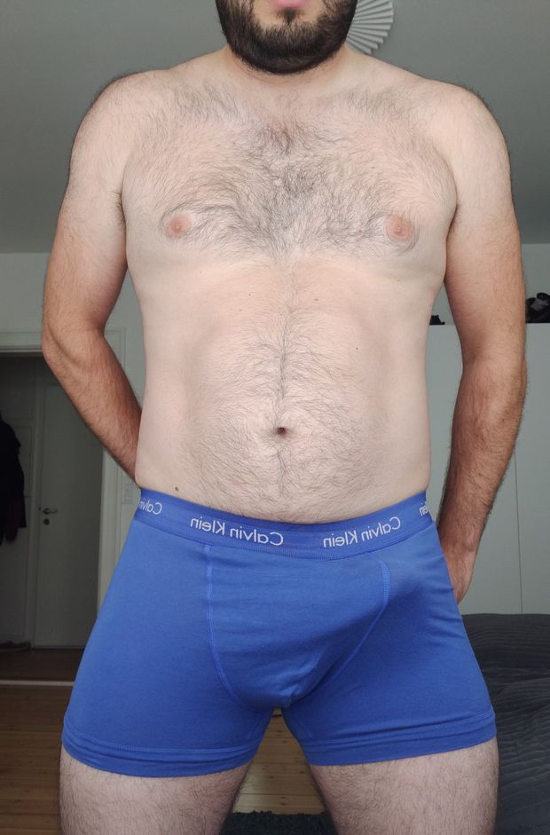 Massive hard cock in boxers