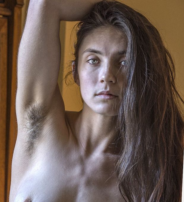 hairy armpits