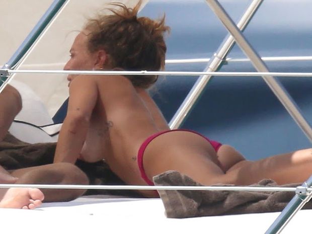 Chloe Green topless relaxing candids on the Yacht in Sardinia 68x HQ