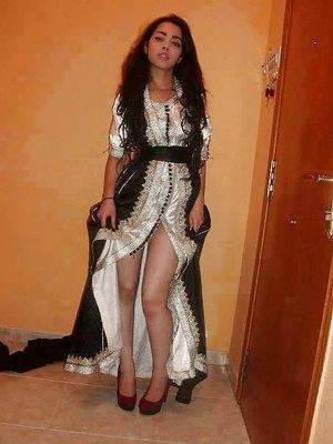 beurette arab salope naked slut