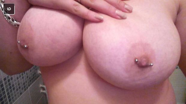 Big amateur tits on snapchat