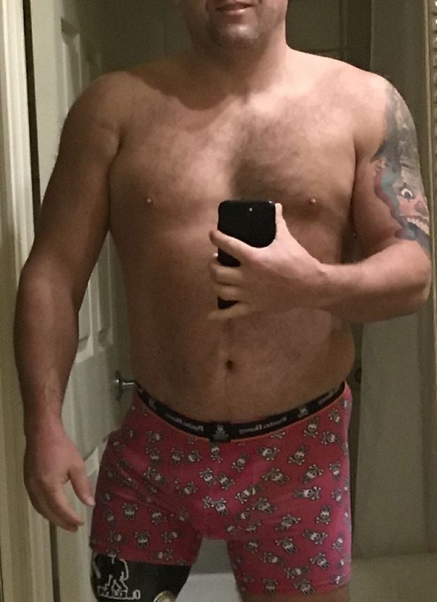 Sexy husband sending me pictures while traveling