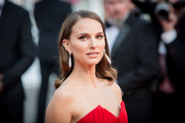 Natalie Portman-Red Dress