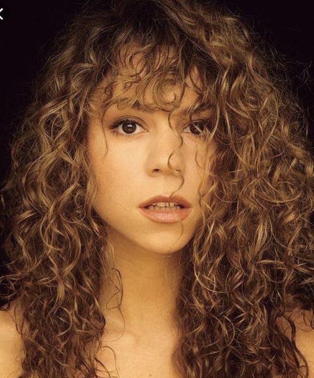 Mariah is in awe at the girth and length of your penis