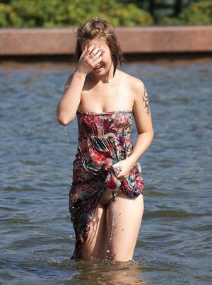 she forgot she wasn't wearing panties