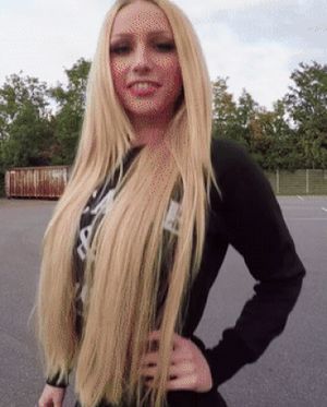 Ultra hot blonde Lucy cat