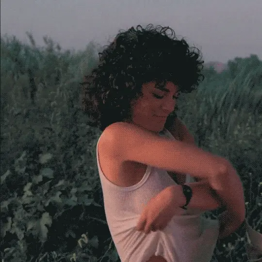 Betsy Russell, Tomboy