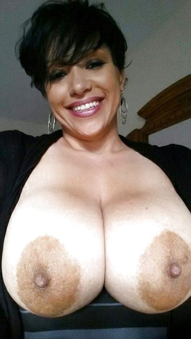 Hot Mature areolas
