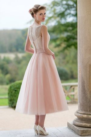 I love pink dresses.....