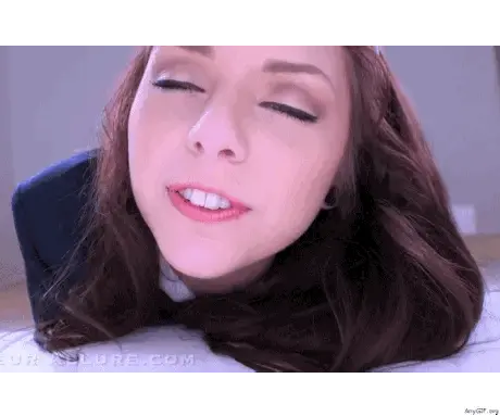 teen orgasm face