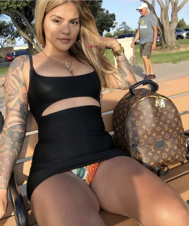 Hawaiian panties for the tropical climate that her pussy produces