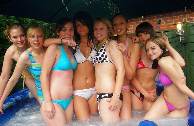 Bikini babes