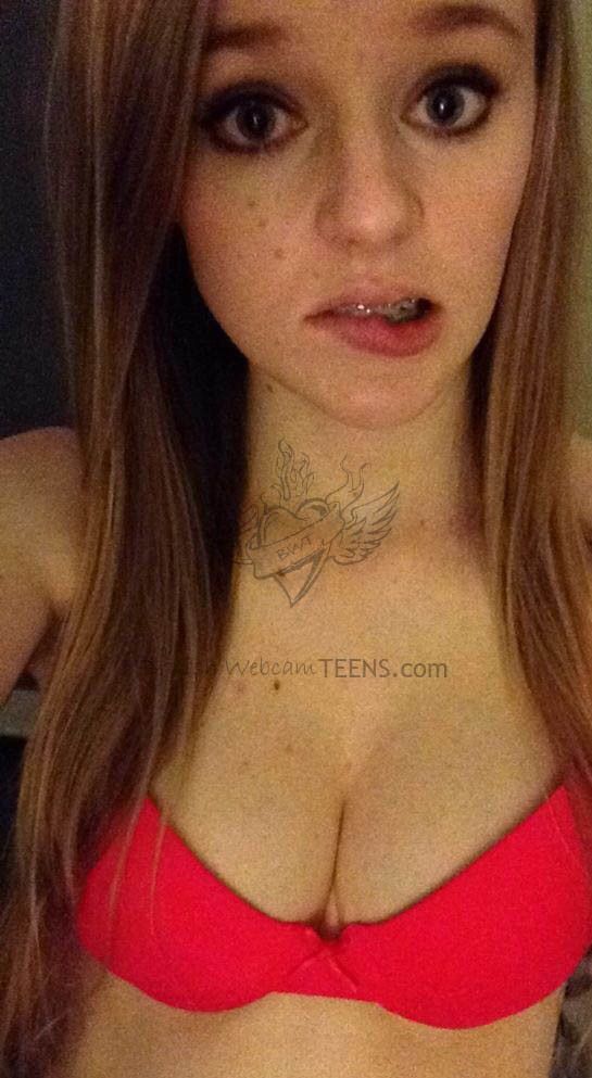 Get ready for a braced beauty - queen nude selfies