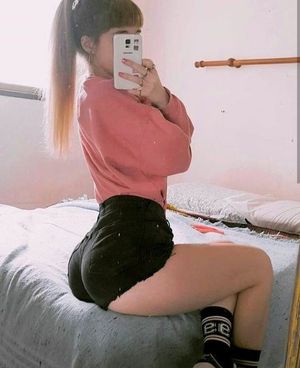 Stellar blonde babe in tight jeans shorts