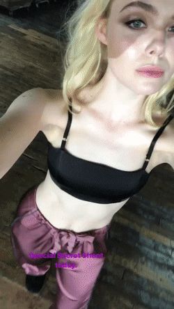 Elle Fanning Teases her Audience