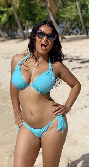 Salma Hayek the 53 year old milf slut