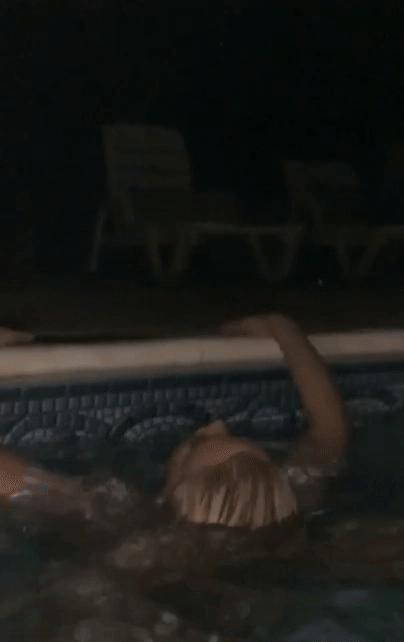 loose bottoms, big butt