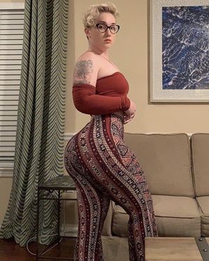 Thick Nerdy Booty