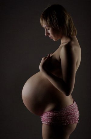 Cute belly and pink panties.....