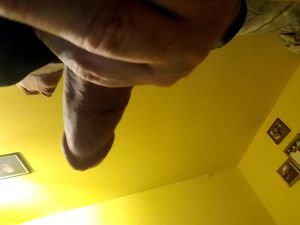 tall Italian guy likes to chat with new ladies