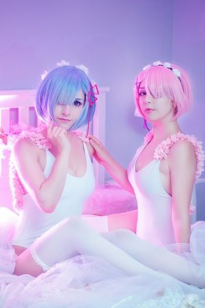 Yukeshiro and AImaru